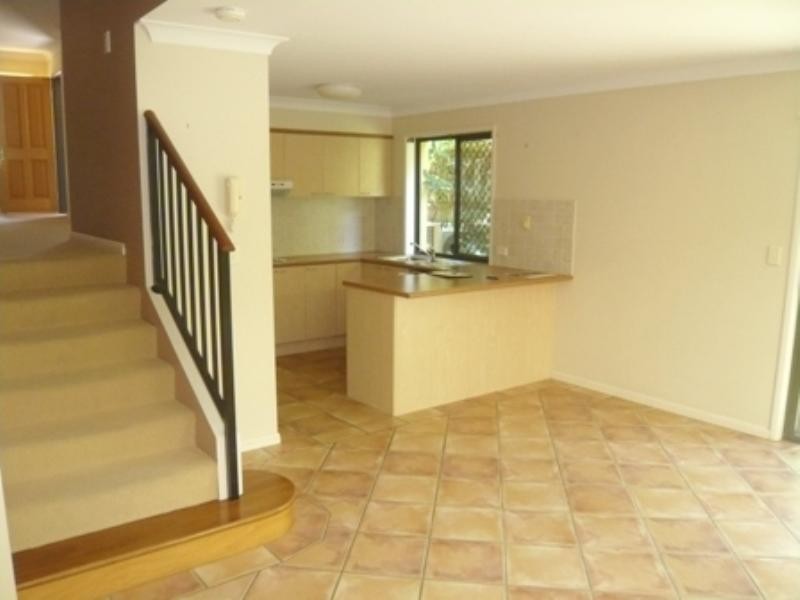 32/37 Paradise Springs Avenue, Robina QLD 4226