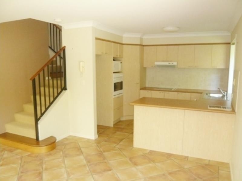 32/37 Paradise Springs Avenue, Robina QLD 4226