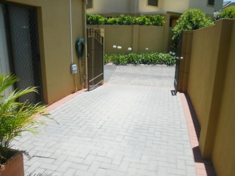 32/37 Paradise Springs Avenue, Robina QLD 4226