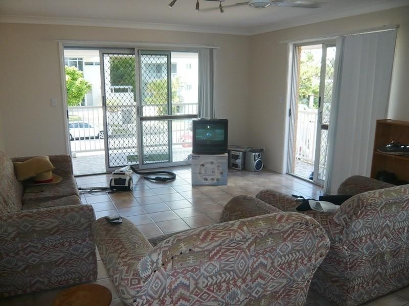 3/18 Anne Avenue, Broadbeach QLD 4218