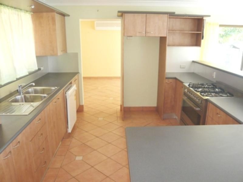 59 Volante Crescent, Mermaid Waters QLD 4218