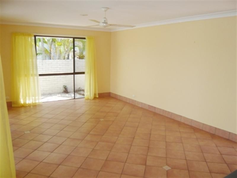 59 Volante Crescent, Mermaid Waters QLD 4218