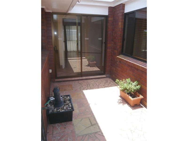 59 Volante Crescent, Mermaid Waters QLD 4218