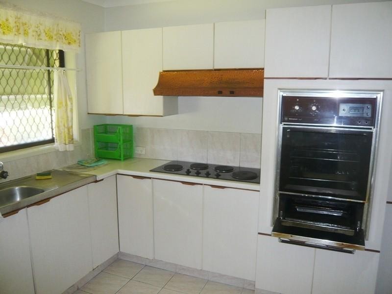 48 Merrimac Boulevard, Broadbeach Waters QLD 4218