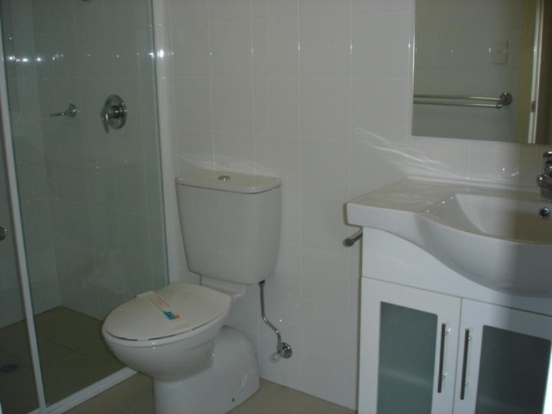 17/6-10 Rose Street, Southport QLD 4215