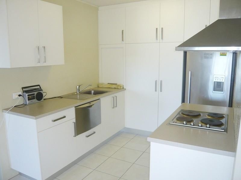 3/17 Broadbeach Boulevard, Broadbeach QLD 4218
