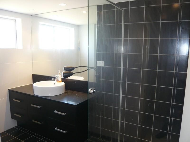 3/17 Broadbeach Boulevard, Broadbeach QLD 4218