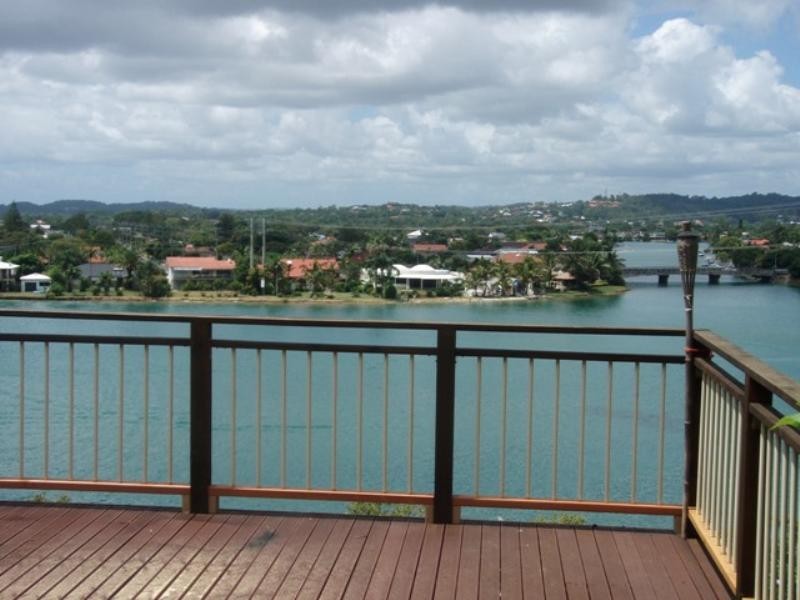 110-112 Ocean Parade, Burleigh Heads QLD 4220