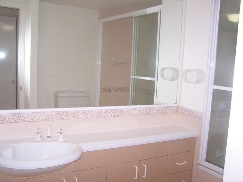 2/6-8 Venice Street, Mermaid Beach QLD 4218