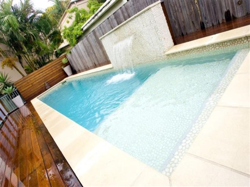 11 William Street, Mermaid Beach QLD 4218