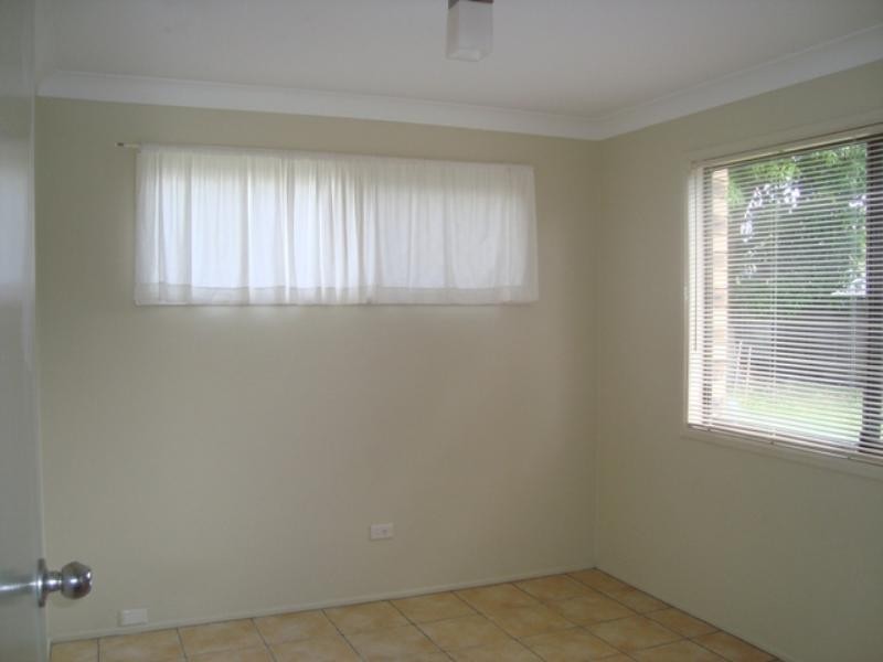 86 Albion Avenue, Miami QLD 4220