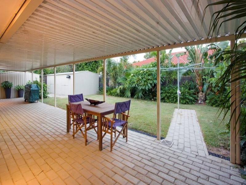 82 Rumrunner Street, Mermaid Waters QLD 4218