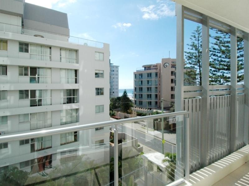 4 “Ultima” 30 Garfield Terrace, Surfers Paradise QLD 4217