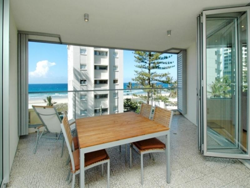 4 “Ultima” 30 Garfield Terrace, Surfers Paradise QLD 4217