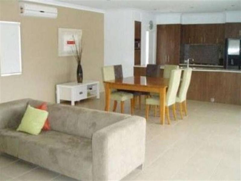 123 Bayswater Avenue, Varsity Lakes QLD 4227