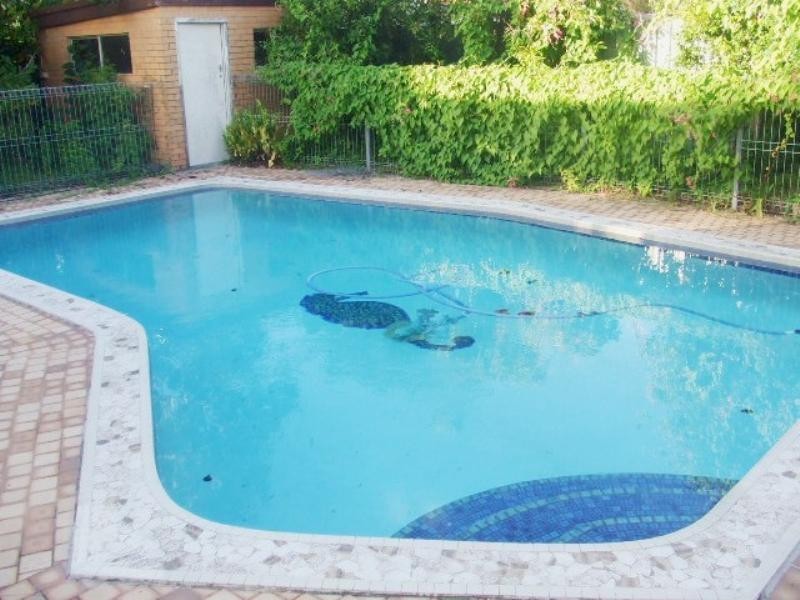 15 Awoonga Avenue, Burleigh Heads QLD 4220