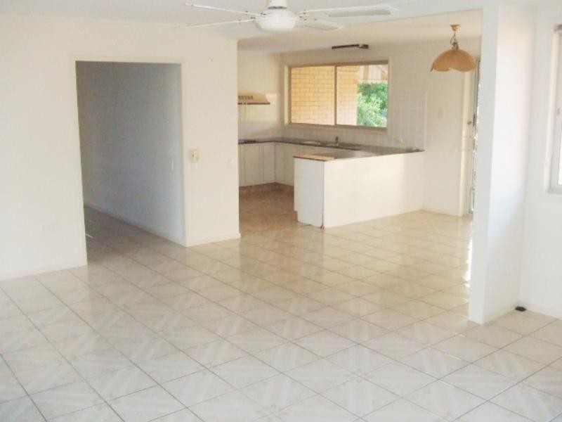 15 Awoonga Avenue, Burleigh Heads QLD 4220