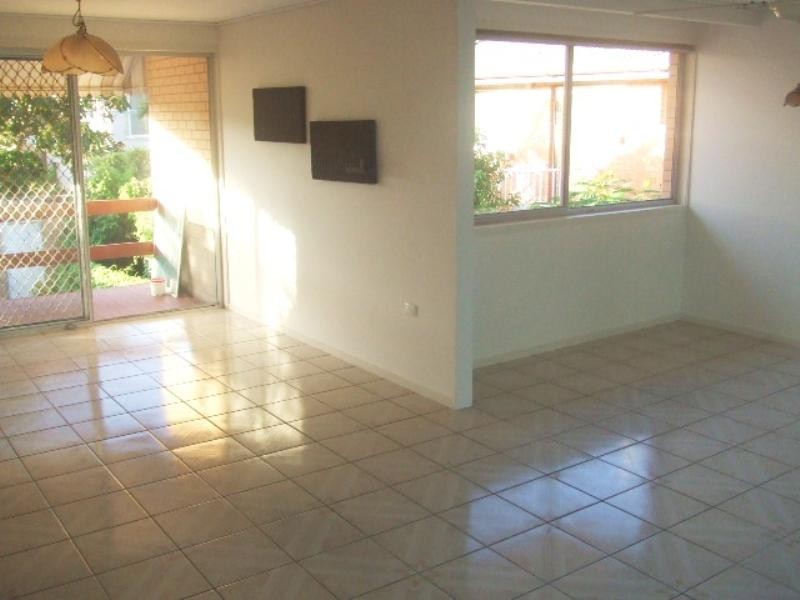 15 Awoonga Avenue, Burleigh Heads QLD 4220