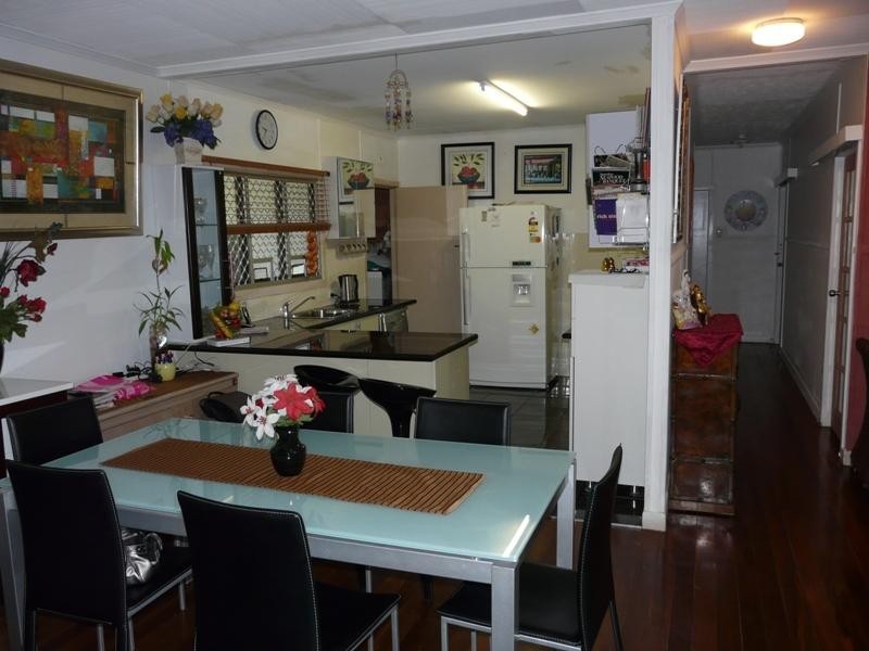 106 Central Street, Labrador QLD 4215