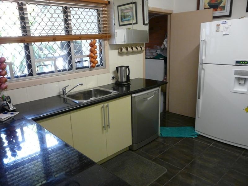 106 Central Street, Labrador QLD 4215