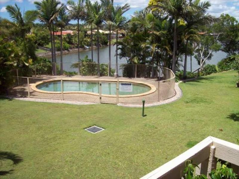 5/280 Christine Avenue, Varsity Lakes QLD 4227