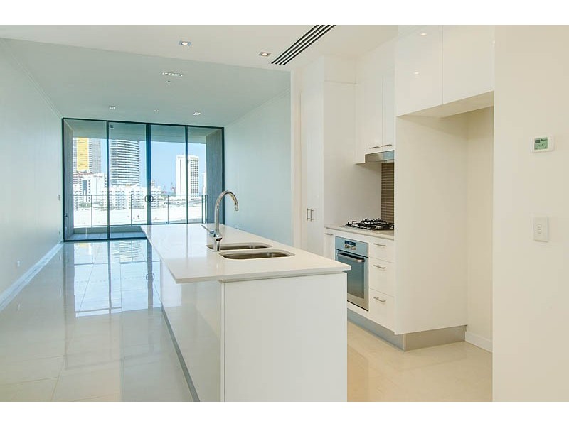 33 T E Peters Drive, ‘Freshwater Point’, Broadbeach QLD 4218