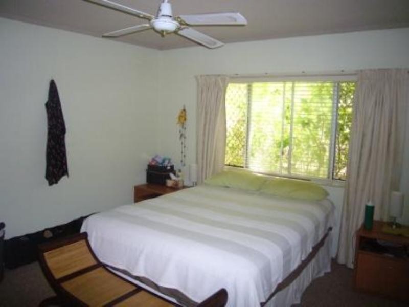 1/123 Old Burleigh Road, Broadbeach QLD 4218