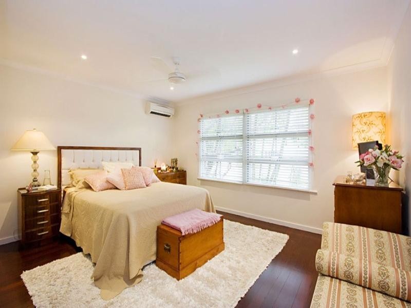 Broadbeach Waters QLD 4218