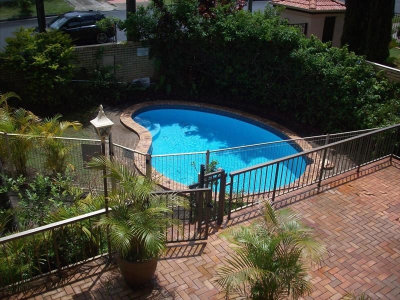 6/16 St Kilda Avenue, Broadbeach QLD 4218