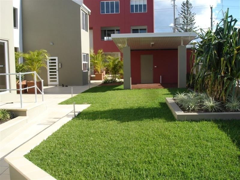 26/6-10 Rose Street, Southport QLD 4215