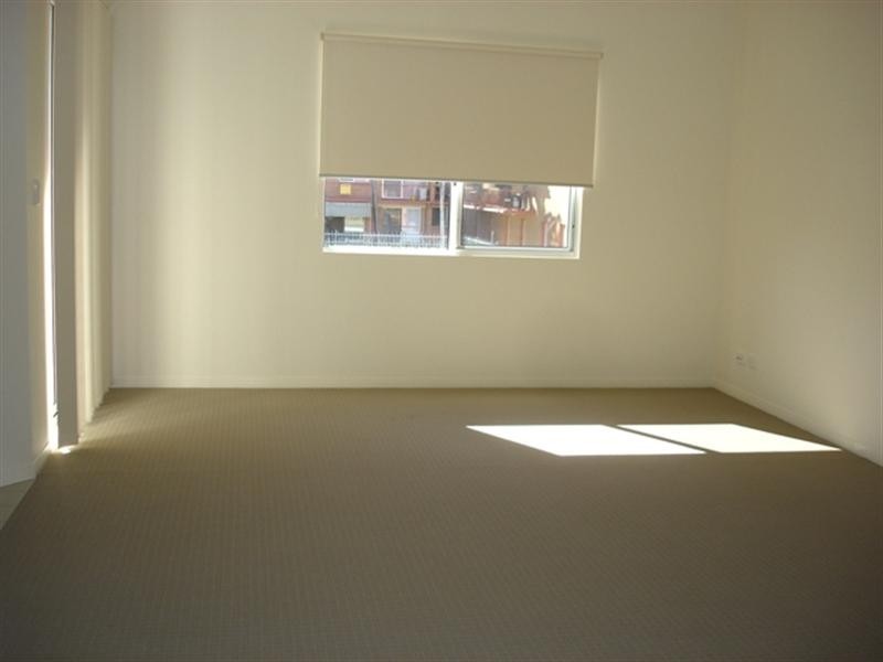 26/6-10 Rose Street, Southport QLD 4215