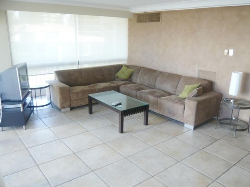 28/304 “Long Beach” Northcliffe Terrace, Surfers Paradise QLD 4217