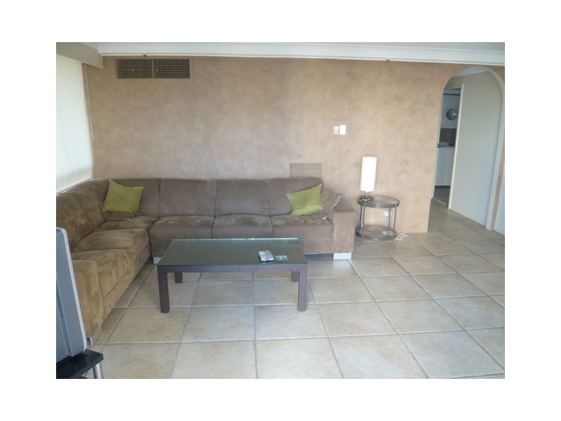 28/304 “Long Beach” Northcliffe Terrace, Surfers Paradise QLD 4217