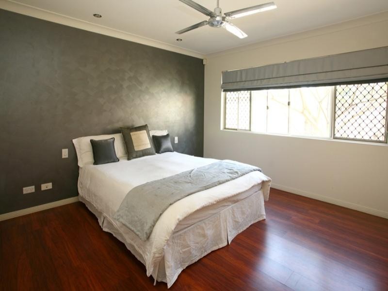 1/72 ‘Onj’s On The Park’, Heeb Street, Benowa QLD 4217