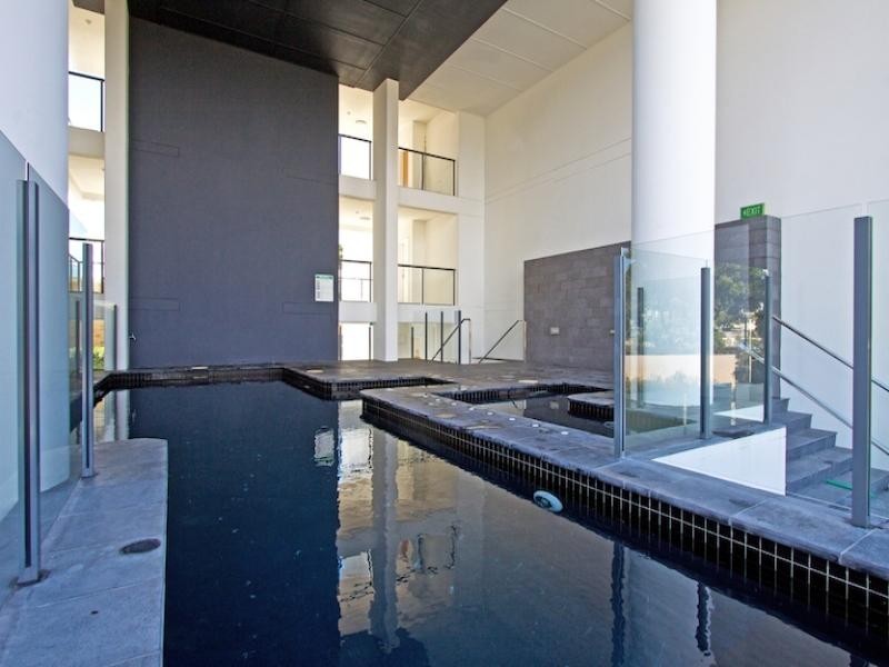 Chevron Island QLD 4217