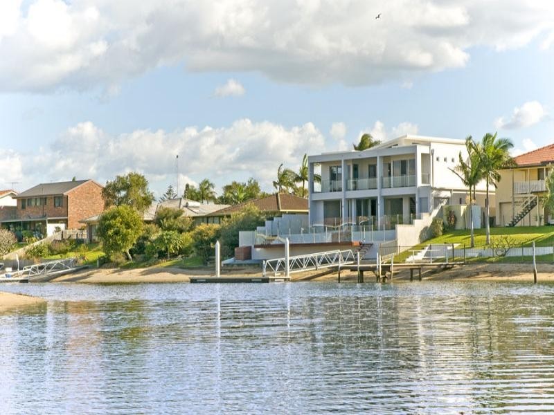 Broadbeach Waters QLD 4218