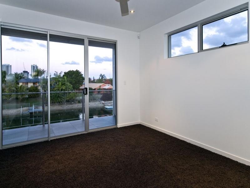 Broadbeach Waters QLD 4218