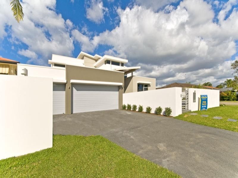 Broadbeach Waters QLD 4218