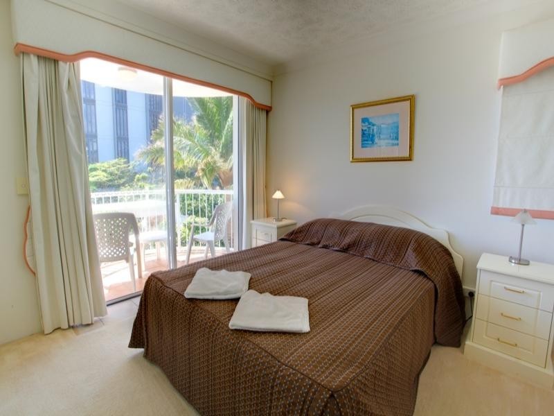 201 ‘Ritz on the Beach’ 4 Philip Avenue, Broadbeach QLD 4218