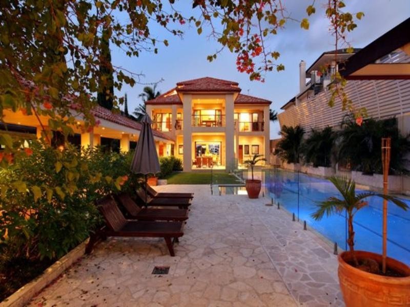 12 Korong Street, Southport QLD 4215