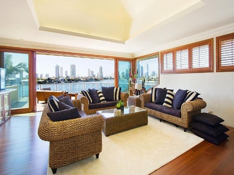 12 Korong Street, Southport QLD 4215