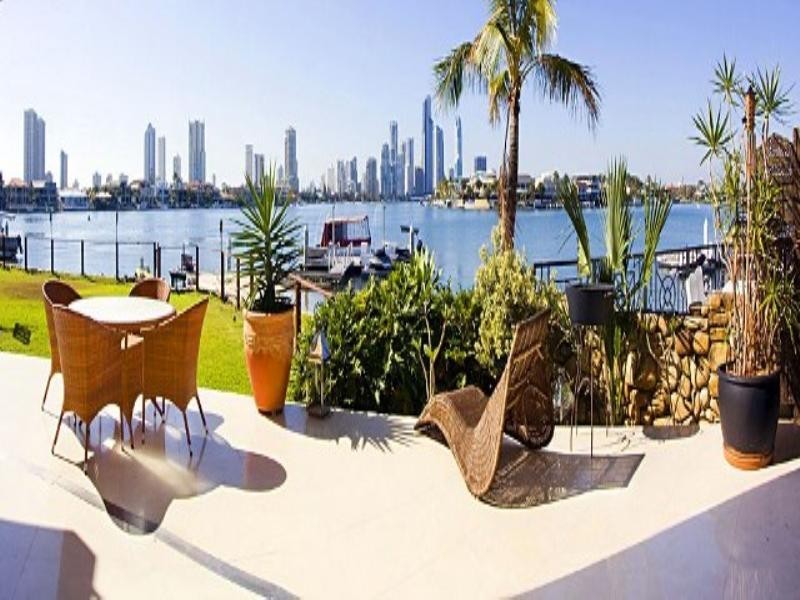 12 Korong Street, Southport QLD 4215