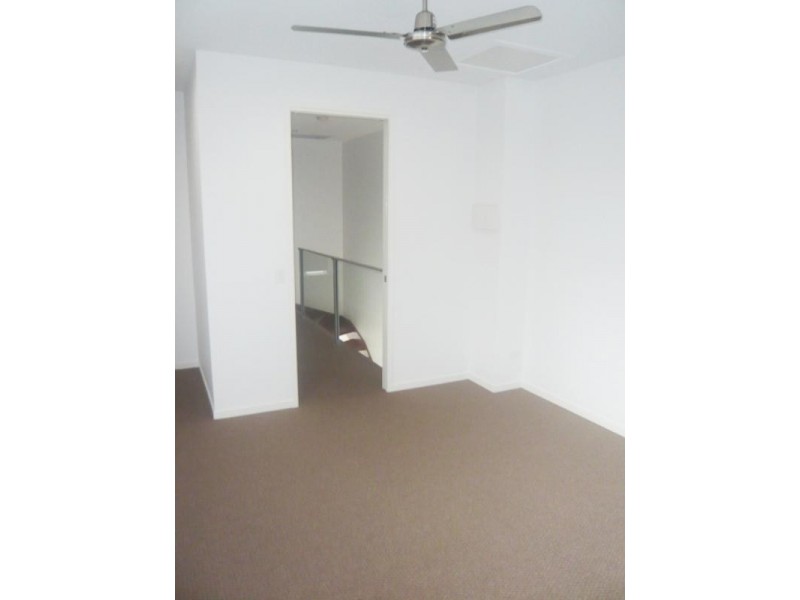 1/4 Cedar Court, Burleigh Heads QLD 4220