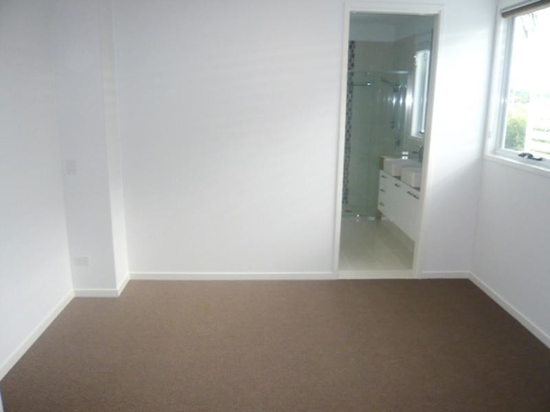 1/4 Cedar Court, Burleigh Heads QLD 4220