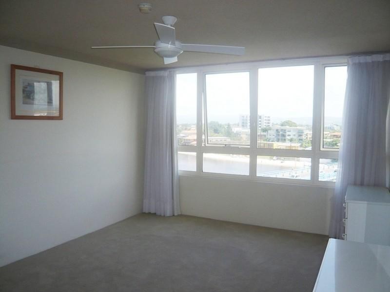 4E/2 ‘Condor’, Riverview Parade, Surfers Paradise QLD 4217