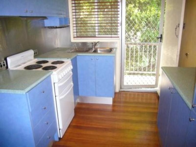 6/4 Hedges Avenue, Mermaid Beach QLD 4218