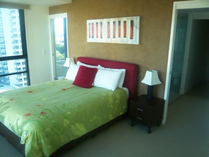 Apt 1106 Gold Coast Highway, Broadbeach QLD 4218