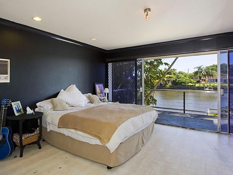 175 Monaco Street, Broadbeach Waters QLD 4218