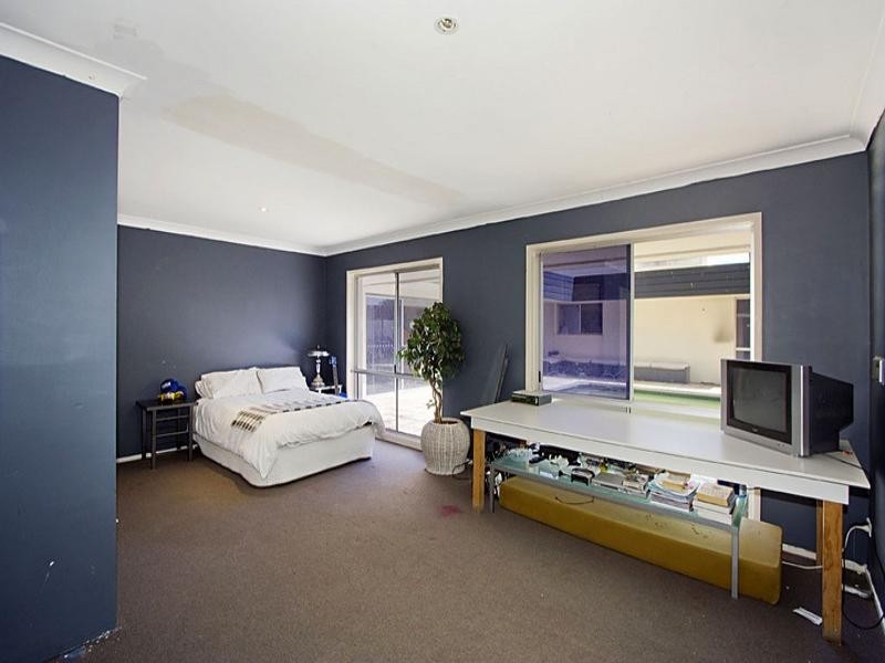 175 Monaco Street, Broadbeach Waters QLD 4218