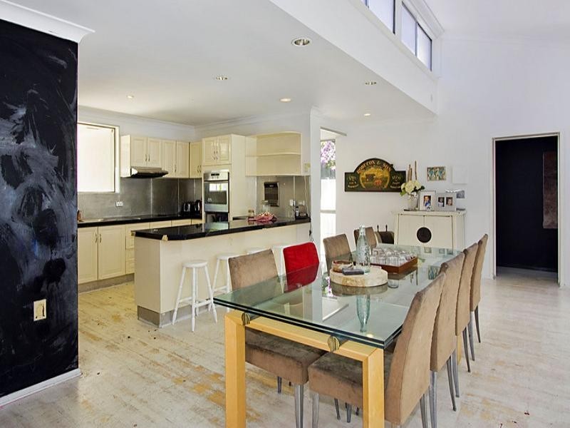 175 Monaco Street, Broadbeach Waters QLD 4218